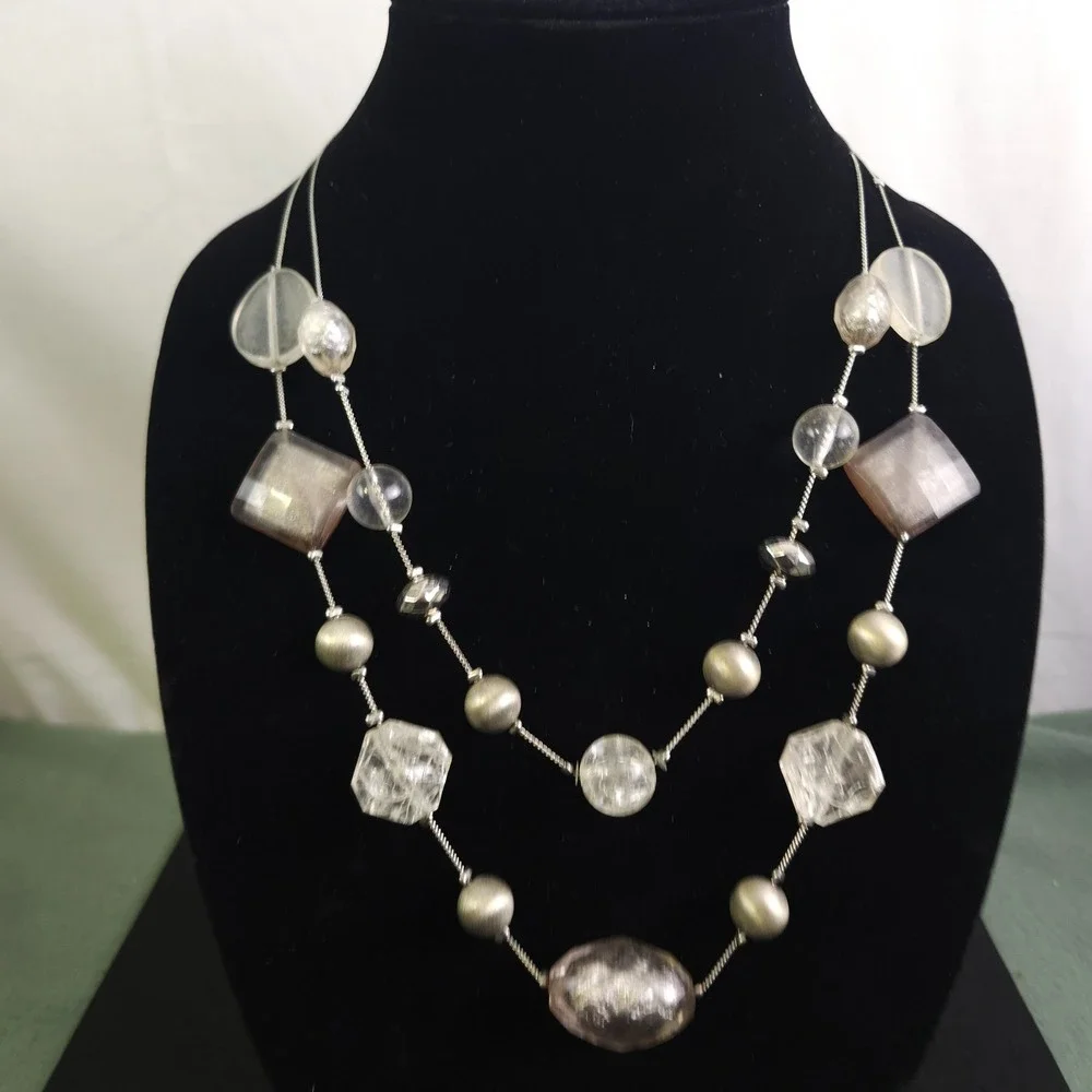 NY Long Chunky Necklace Silver Tone Large Clear/Silver Acrylic Beads Chic Modern